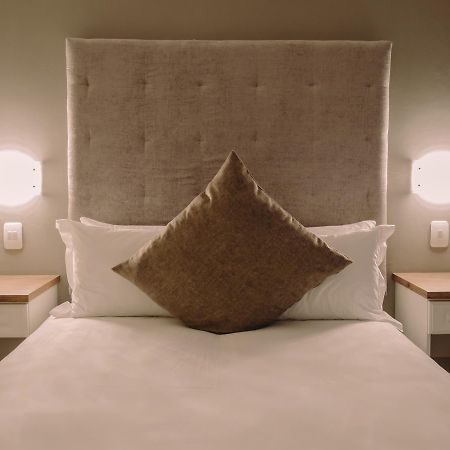 Herms Restaurant & Boutique Hotel Port Elizabeth Bagian luar foto