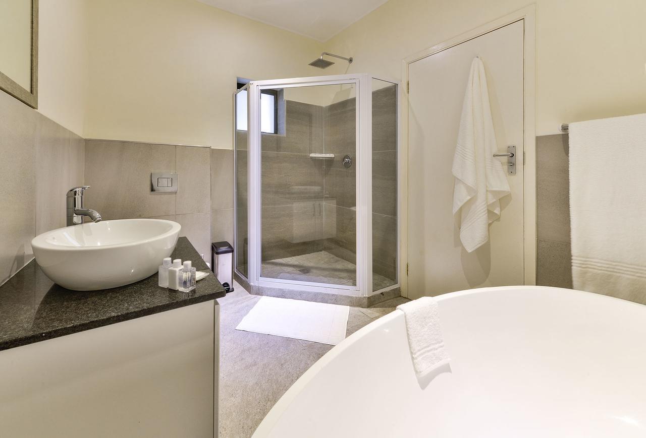 Herms Restaurant & Boutique Hotel Port Elizabeth Bagian luar foto