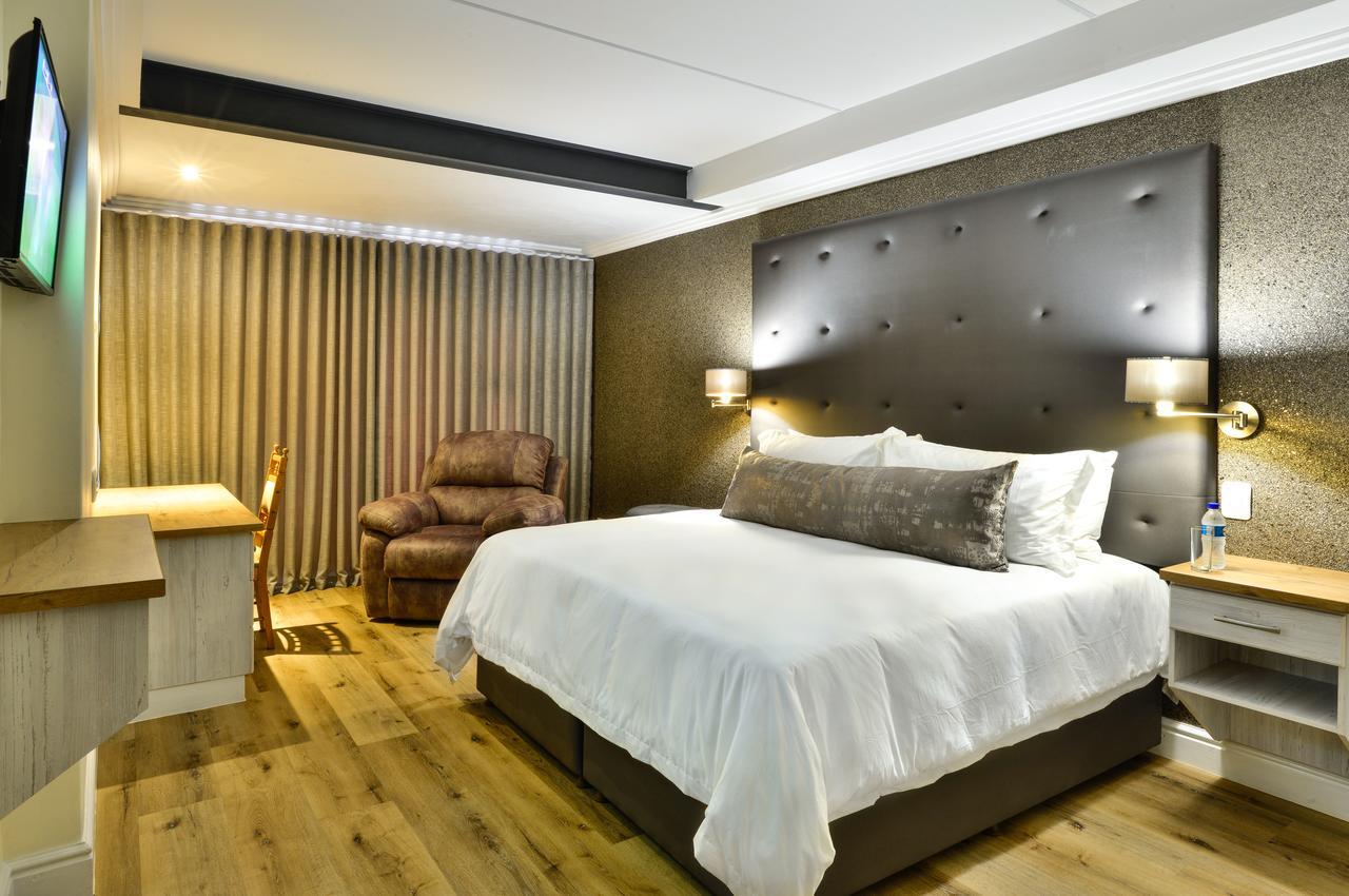 Herms Restaurant & Boutique Hotel Port Elizabeth Bagian luar foto